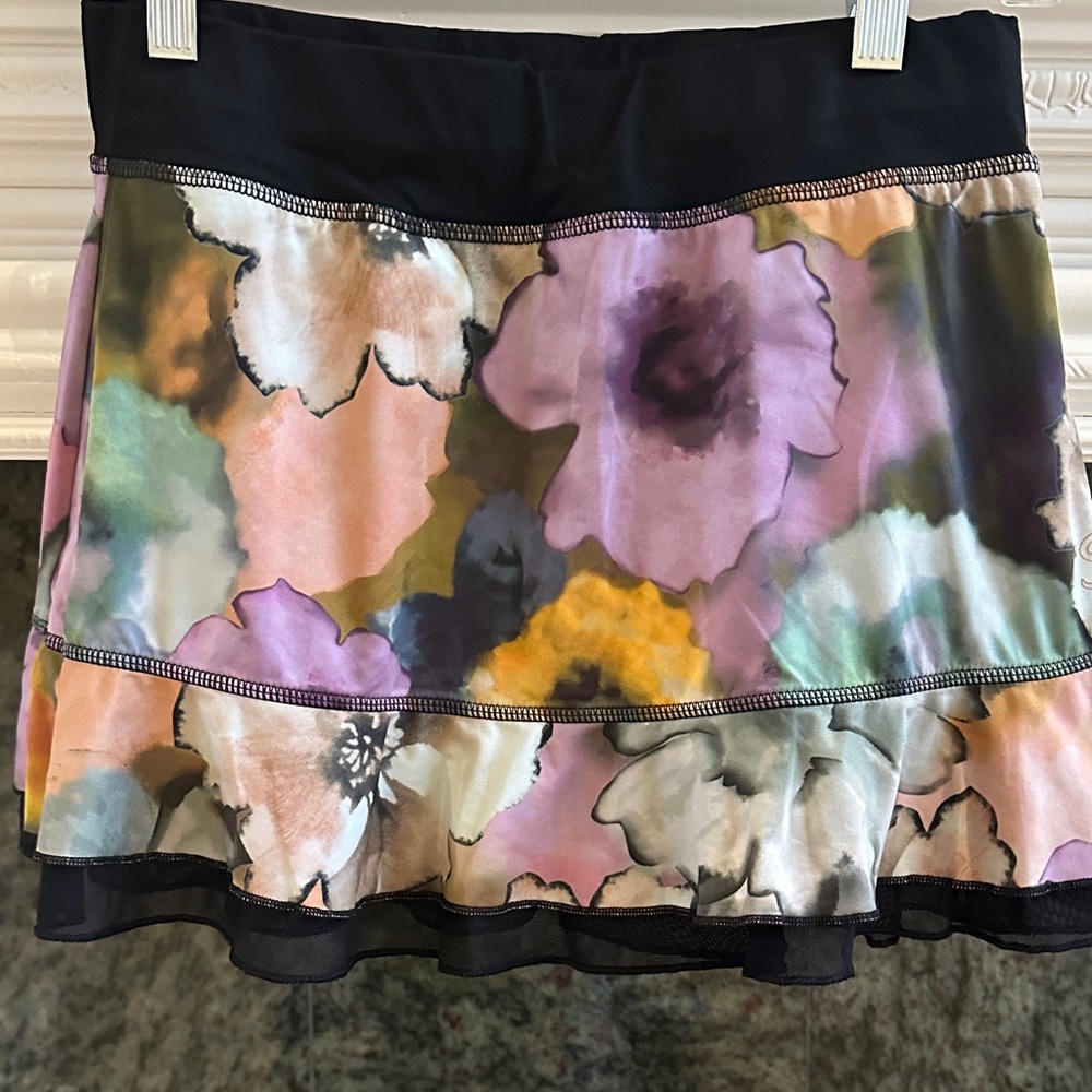 Sofibella floral tennis skirt, size Small
